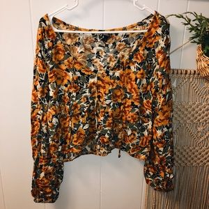 Wild fable cropped long sleeve top